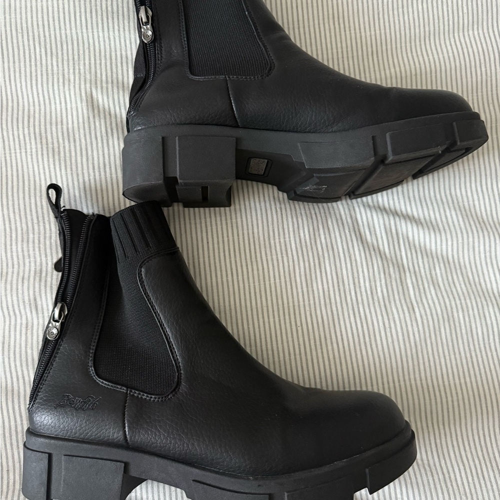 Blowfish Chelsea zip up  Ankle Boots